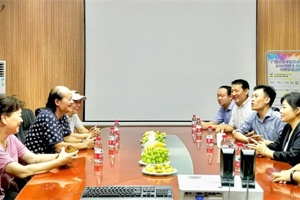 感恩前辈 致敬芳华丨公司开展教师节慰问退休教师活动